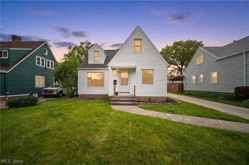 9158 Snow Road, Parma, OH, 44130 | Card Image