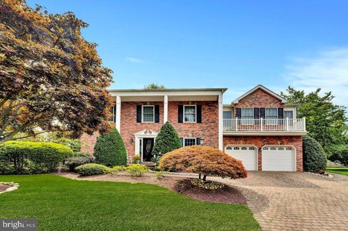 8 Libby Dr, Monmouth Junction, NJ, 08852-2921 | Card Image
