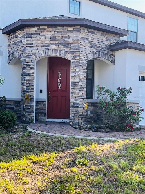 9243 Chandler Dr, Groveland, FL, 34736-7905 | Card Image