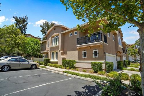 27955 Trillium Ln, Valencia, CA, 91354-1214 | Card Image