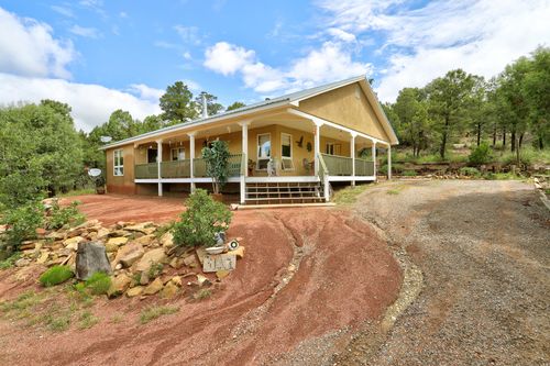 109 Carolino Canyon Rd, Tijeras, NM, 87059-8100 | Card Image