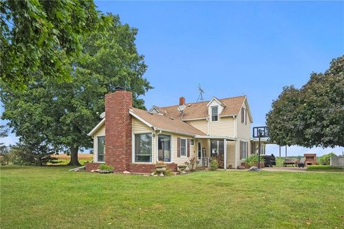 1794 150th Rd, Wathena, KS, 66090-4232 | Card Image