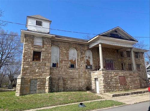 2830 N 17th St, Kansas City, KS, 66104-5435 | Card Image