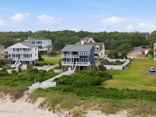 101 Martin Ln, Oak Island, NC, 28465-8200 | Card Image