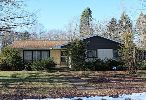 2718 Wellington Rd, Erie, PA, 16506-2436 | Card Image