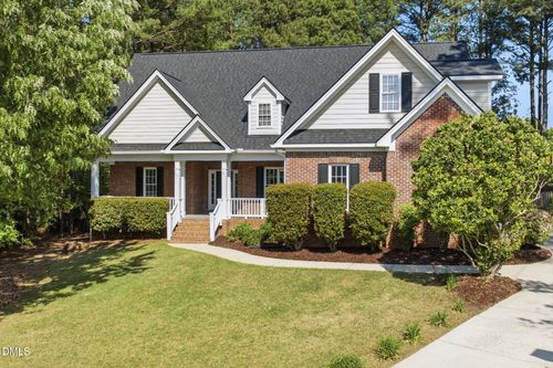 75 Braemar Cir, Clayton, NC, 27520-4962 | Card Image