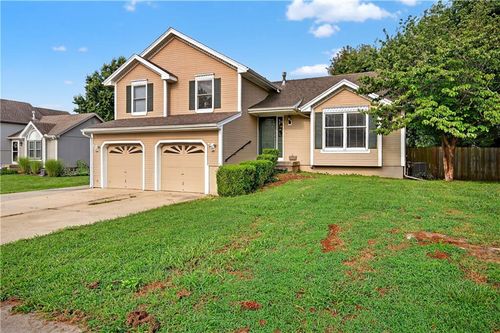 1602 Opal Rd, Kearney, MO, 64060-7526 | Card Image