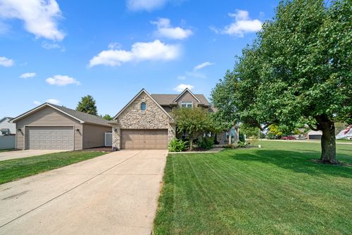 219 Alexander Dr, Sandwich, IL, 60548-2544 | Card Image