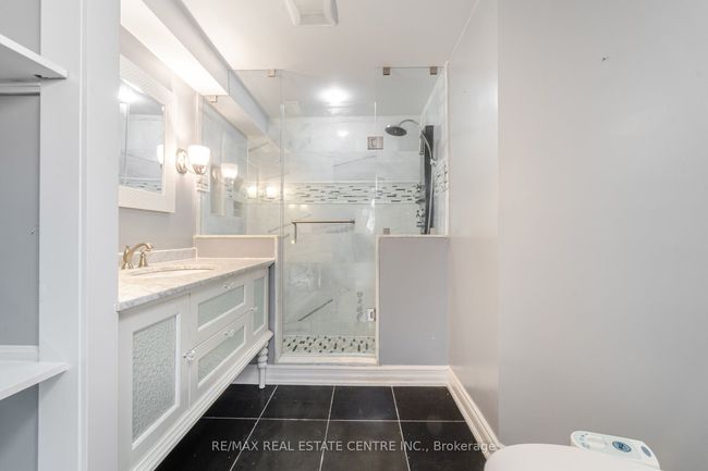 181 Brisdale Dr, House other with 6 bedrooms, 5 bathrooms and 5 parking in Brampton ON | Image 45