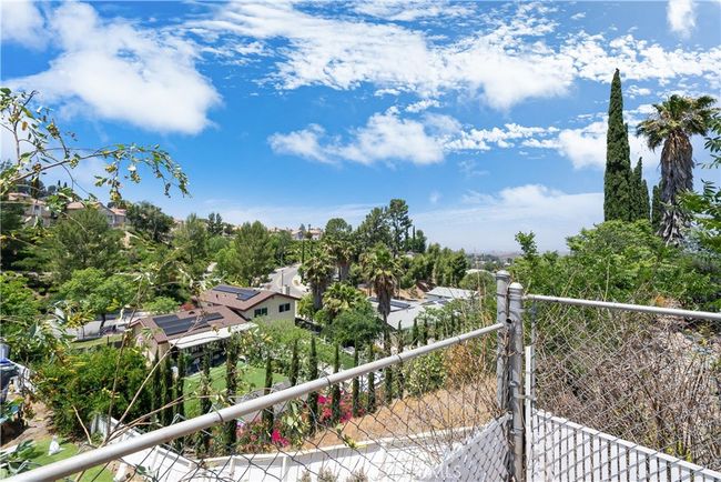 26111 Abdale St, House other with 4 bedrooms, 2 bathrooms and 2 parking in Newhall CA | Image 31