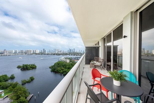 unit-2304-16385 Biscayne Blvd, Aventura, FL, 33160-5478 | Card Image