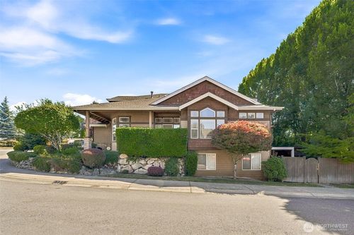 13915 SE Se 238th Pl, Kent, WA, 98042-3839 | Card Image
