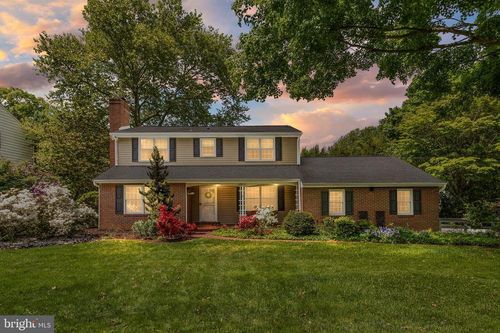 7 Hollingsworth Dr, Wilmington, DE, 19807-1203 | Card Image