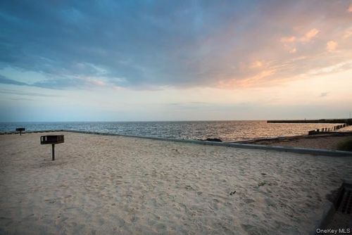 apt-2a-333 Candee Ave, Sayville, NY, 11782-3036 | Card Image