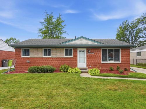 35361 Lucinda Drive, Clinton Charter Township, MI, 48035 | Card Image