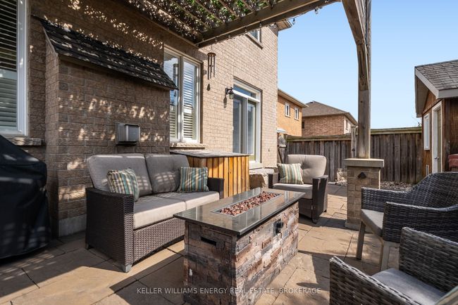 1044 Swiss Hts, House other with 4 bedrooms, 5 bathrooms and 4 parking in Oshawa ON | Image 42