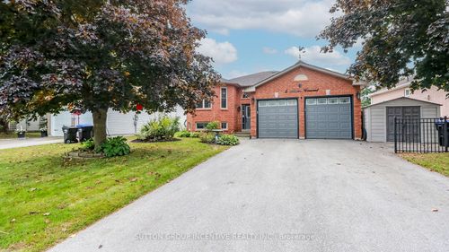 4 Acorn Cres, Wasaga Beach, ON, L9Z1B7 | Card Image