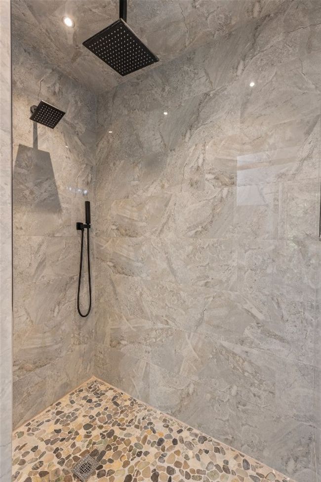Primary bath | Image 55