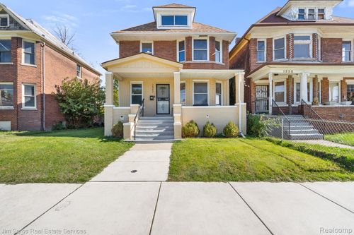 1542 Garland St, Detroit, MI, 48214-4032 | Card Image