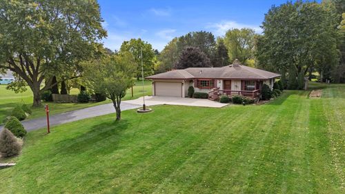 8011 Clinton Ln, Mount Pleasant, WI, 53406 | Card Image