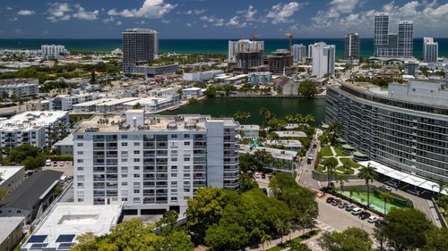 6h-6900 Bay Dr, Miami Beach, FL, 33141-5464 | Card Image