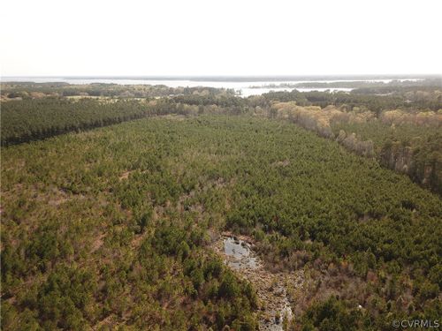 3900 N River Rd, Cardinal, VA, 23025-2053 | Card Image