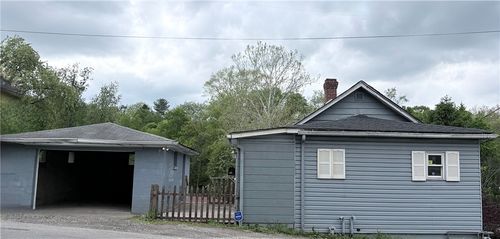 320 Beallsville Rd, Bentleyville, PA, 15314-1509 | Card Image