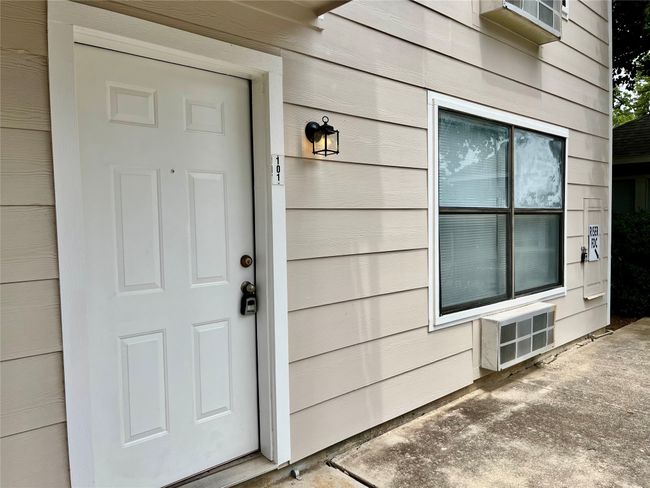APT-101 - 701 W Sycamore St, Condo with 1 bedrooms, 1 bathrooms and null parking in Denton TX | Image 4