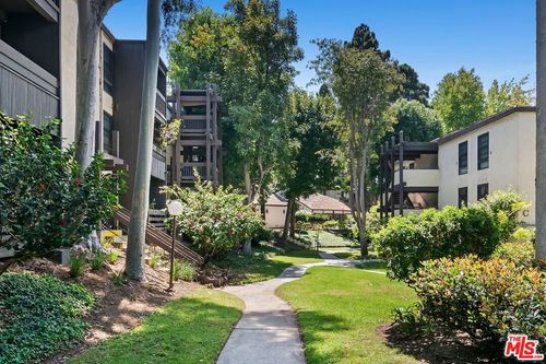 d1046-7742 Redlands St, Los Angeles, CA, 90045 | Card Image