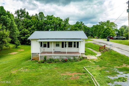 147 Fox Rd, Johnson City, TN, 37601-7165 | Card Image
