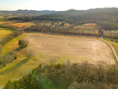 4 Hearn Hill Rd, Watertown, TN, 37184-3400 | Card Image