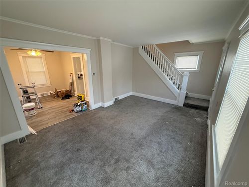 98 Thorpe Street, Pontiac, MI, 48341 | Card Image