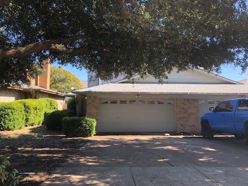 734 Lariat Ln, White Settlement, TX, 76108-1319 | Card Image