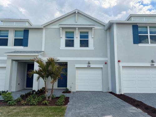 594 Salisbury Cir, Fort Pierce, FL, 34982-3970 | Card Image