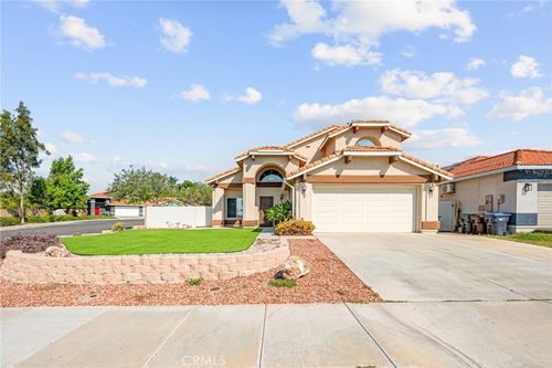 40027 Daphne Dr, Murrieta, CA, 92563 | Card Image