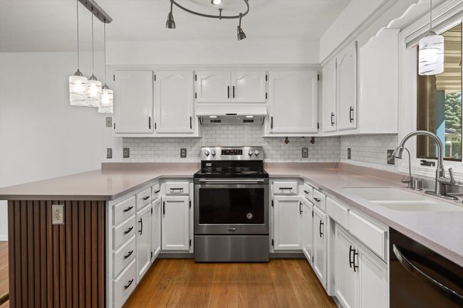 W2543 Skyview Ct, House other with 4 bedrooms, 4 bathrooms and null parking in APPLETON WI | Image 14