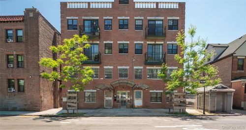 4d-103-02 42nd Avenue, New York, NY, 11368 | Card Image