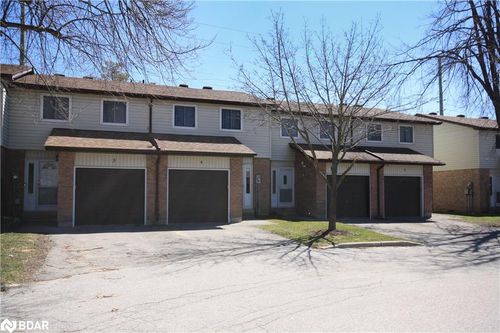 4-261 Rose St, Barrie, ON, L4M2V3 | Card Image