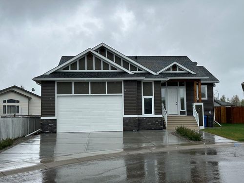 231 11a Avenue Ne, Sundre, AB, T0M1X0 | Card Image