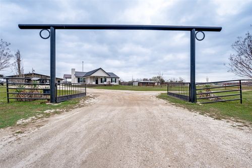 15076 S Fm 372, Valley View, TX, 76272-7735 | Card Image