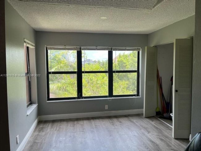 APT-4307 - 2846 S University Dr, Condo with 2 bedrooms, 2 bathrooms and null parking in Davie FL | Image 5