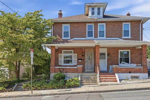 564 Washington Ave, NORTHAMPTON, PA, 18067-1864 | Card Image