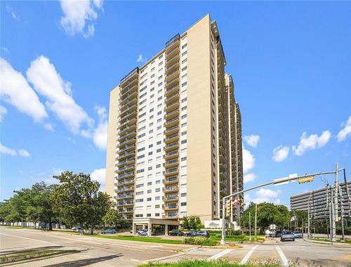 a1312-2929 Buffalo Speedway, Houston, TX, 77098-1720 | Card Image