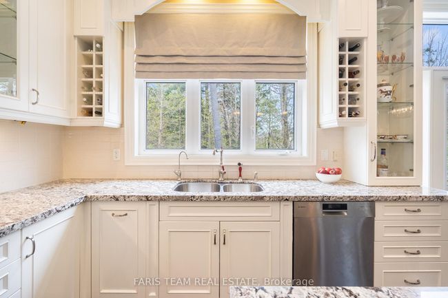 118 Headwind Blvd, House other with 5 bedrooms, 5 bathrooms and 5 parking in Woodbridge ON | Image 7