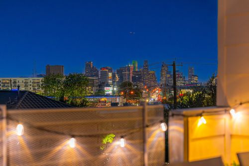 5609 Lewis St, Dallas, TX, 75206-7909 | Card Image