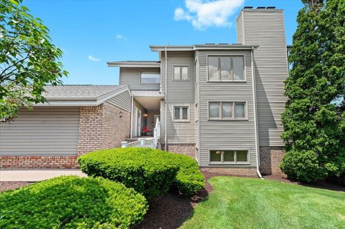 21112 Boulder Cir, Northville, MI, 48167-2731 | Card Image