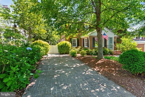 1521 N Kenilworth St, ARLINGTON, VA, 22205-2820 | Card Image
