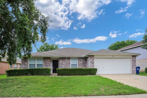 2805 High Pointe Blvd, McKinney, TX, 75071-2627 | Card Image