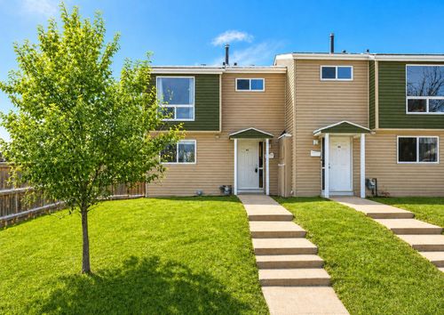 43-5425 Pensacola Cres Se, Calgary, AB, T2A2G7 | Card Image