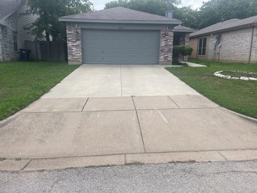 10632 Towerwood Dr, Fort Worth, TX, 76140-5477 | Card Image